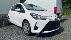 Hvid Brugt 2017 Toyota Yaris T2 Hatchback | 32.900 kr. (Super pris)