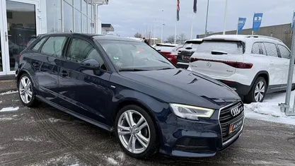 Brugt Audi A3 Sportback Sport 150 HK (110 kW) 2020 Mørkblåmetal Hatchback