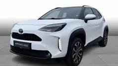 Pure white Brugt 2023 Toyota Yaris Cross Style SUV | 269.995 kr. (Fair pris)
