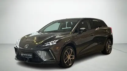 Grå Ny 2025 MG MG4 EV Luxury Hatchback | 195.680 kr. (Fair pris)