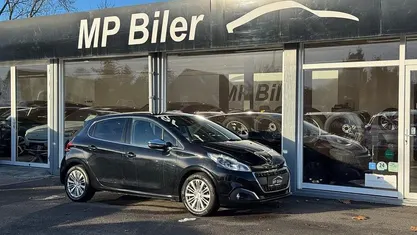 Sort Brugt 2018 Peugeot 208 Allure Sky Hatchback | 84.900 kr. (Fair pris)