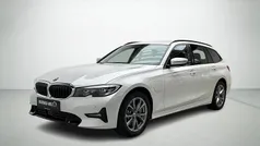 Hvidmetal Brugt 2021 BMW 330e Sport Line Stationcar | 314.900 kr. (Fair pris)