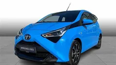 Cyan blå Brugt 2018 Toyota Aygo X-plore Hatchback | 84.900 kr. (Fair pris)