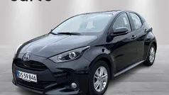 Night sky black Brugt 2023 Toyota Yaris Hybrid Active Hatchback | 189.900 kr. (God pris)