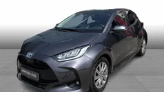Gråmetal Brugt 2022 Toyota Yaris Active Hatchback | 199.900 kr. (Fair pris)