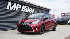 Bordeaux Brugt 2017 Toyota Yaris Hybrid Hatchback | 89.900 kr. (Fair pris)