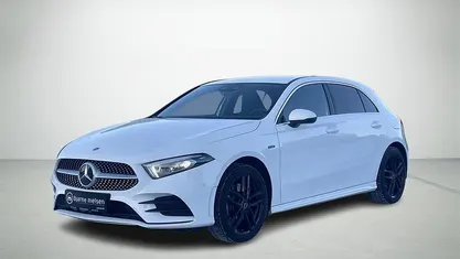 Hvidmetal Brugt 2020 Mercedes A250 AMG line Hatchback | 244.800 kr. (Fair pris)