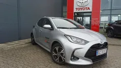 1l0 shimmering silver Brugt 2024 Toyota Yaris Hybrid Comfort Hatchback | 264.900 kr. (Dyr)