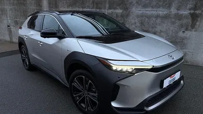 Sølvmetal Ny 2025 Toyota bZ4X Executive SUV | 305.000 kr. (Fair pris)