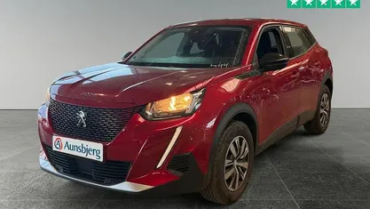 Brugt Peugeot e-2008 Active 100 kW (136 HK) 2022 Rød metal SUV