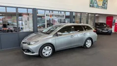 Sølvmetal Brugt 2016 Toyota Auris Hybrid Comfort Stationcar | 114.700 kr. (God pris)