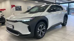 Platinum pearl white Ny 2024 Toyota bZ4X Executive SUV | 319.900 kr. (Fair pris)