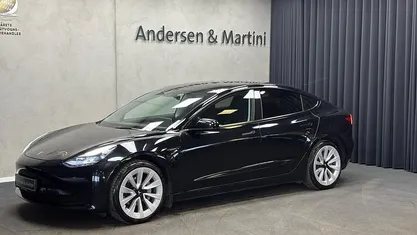 Brugt Tesla Model 3 Standard Range Plus 239 kW (325 HK) 2021 Sort Sedan