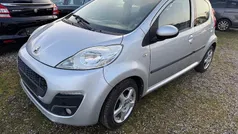 Sølvmetal Brugt 2014 Peugeot 107 Hatchback | 34.990 kr. (Fair pris)