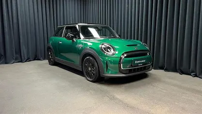 Brugt Mini Cooper SE 135 kW (184 HK) 2022 British racing green Hatchback