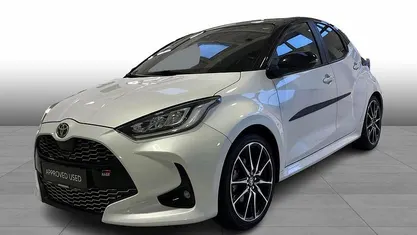 Brugt 2022 Toyota Yaris Hybrid Sport Hatchback | 229.900 kr. (Fair pris)