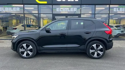 Sortmetal Brugt 2022 Volvo XC40 Core SUV | 219.900 kr. (God pris)