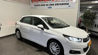 Hvid Brugt 2017 Citroën C4 Hatchback | 19.900 kr.