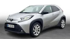 Shimmering silver Brugt 2023 Toyota Aygo X Active SUV | 139.900 kr. (Fair pris)