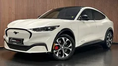 Hvid Brugt 2023 Ford Mustang Mach-E Premium SUV | 269.995 kr. (God pris)