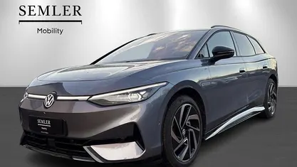 Lysblåmetal Brugt 2025 VW ID.7 Style Stationcar | 424.900 kr. (God pris)