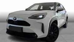 Platinum pearl white Brugt 2022 Toyota Yaris Cross Active SUV | 234.995 kr. (Fair pris)