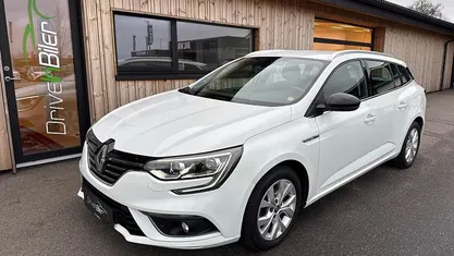 Hvid Brugt 2020 Renault Mégane Zen Stationcar | 79.900 kr.