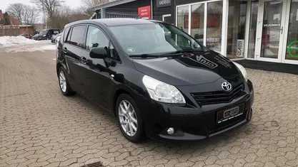 Brugt Toyota Sportsvan TX 177 HK (130 kW) 2012 Sortmetal MPV