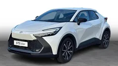 089 platinum pearl white Brugt 2025 Toyota C-HR Style SUV | 329.995 kr. (Fair pris)