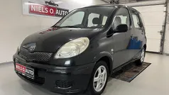 Sortmetal Brugt 2003 Toyota Yaris Comfort Stationcar | 34.900 kr. (Dyr)