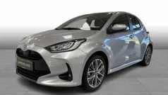 Brugt 2024 Toyota Yaris Hybrid Executive Hatchback | 279.900 kr.