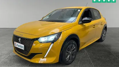 Gul Brugt 2022 Peugeot e-208 Active Hatchback | 129.500 kr. (Fair pris)
