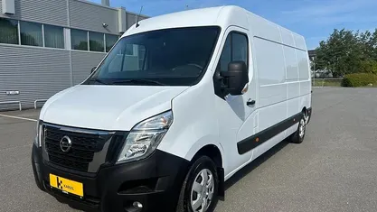 Ice white grey Brugt 2021 Nissan NV400 Van | 134.900 kr.