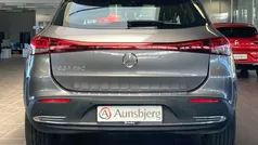 Mercedes EQA250