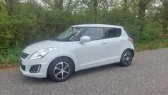 Farve: sortmetal Brugt 2014 Suzuki Swift Style Hatchback | 65.900 kr. (Fair pris)