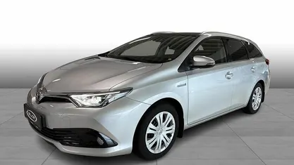 Brugt Toyota Auris Touring Sports Skyview Edition 136 HK (100 kW) 2017 1f7 silver Stationcar