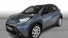 Celestite grey Brugt 2024 Toyota Aygo Active Hatchback | 154.900 kr. (Fair pris)