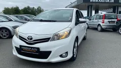 Hvid Brugt 2014 Toyota Yaris Style Hatchback | 54.900 kr. (Fair pris)