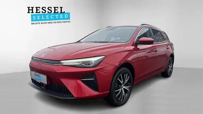 Brugt MG MG5 EV Luxury 130 kW (177 HK) 2022 Rød Stationcar