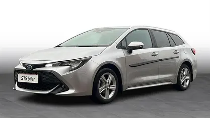 1l0 shimmering silver Brugt 2022 Toyota Corolla Active Stationcar | 239.990 kr. (Fair pris)