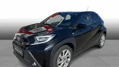 209 night sky black Brugt 2024 Toyota Aygo Active Hatchback | 149.995 kr. (Fair pris)