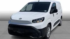 Epr icy white Ny 2024 Toyota Proace City Van | 204.990 kr.