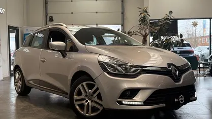Brugt Renault Clio GrandTour Zen 90 HK (66 kW) 2018 Sølvmetal Stationcar