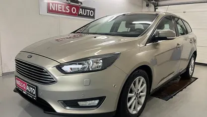 Champagnemetal Brugt 2016 Ford Focus Titanium Stationcar | 74.900 kr. (Fair pris)