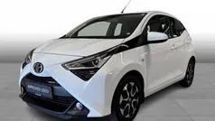 068 white Brugt 2020 Toyota Aygo x-press Hatchback | 99.900 kr. (Fair pris)