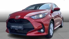 Flamered Brugt 2022 Toyota Yaris Active Hatchback | 174.900 kr. (Fair pris)