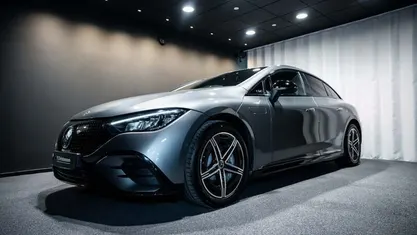 Farve: gråmetal Brugt 2023 Mercedes EQE300 AMG line | 434.900 kr. (Fair pris)