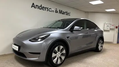 Sølv Brugt 2023 Tesla Model Y Long Range RWD SUV | 274.800 kr. (Fair pris)