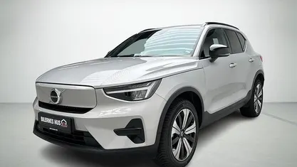 Sølvmetal Brugt 2022 Volvo XC40 Core SUV | 229.900 kr. (Super pris)