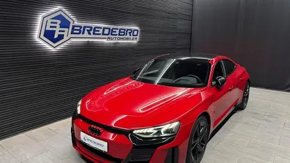 Rødmetal Brugt 2023 Audi e-tron GT quattro Sedan | 799.500 kr. (God pris)